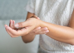 Тендовагинит руки, бурсит, гигрома – лечение боли в суставе кисти: Клиника Медитон